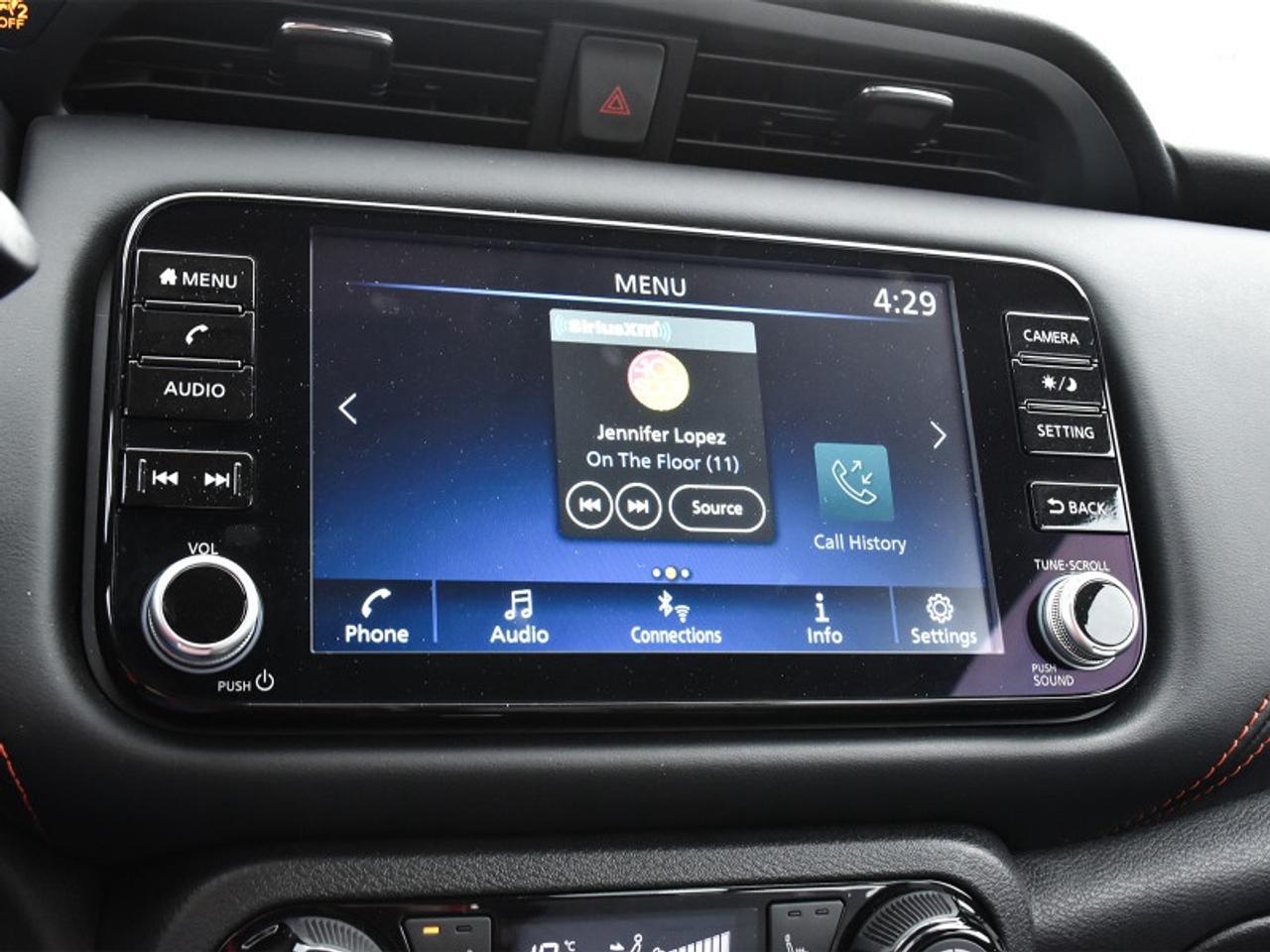 2024 Nissan Kicks SR Premium   Leather   Apple CarPlay   Android Aut Photo