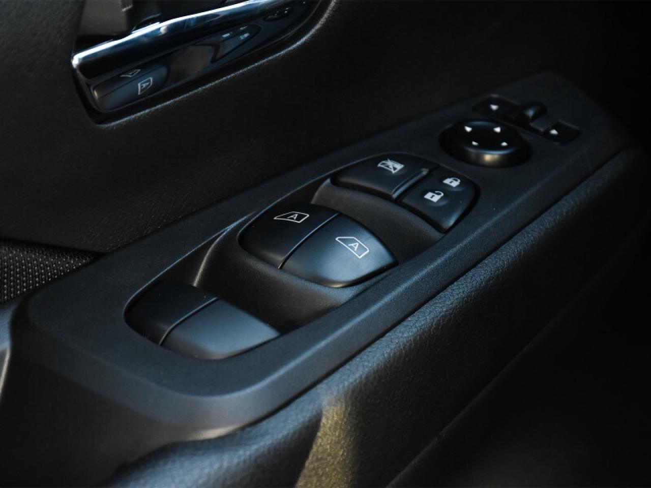 2024 Nissan Kicks SV   Adaptive Cruise   Carplay   Android Auto   Re Photo