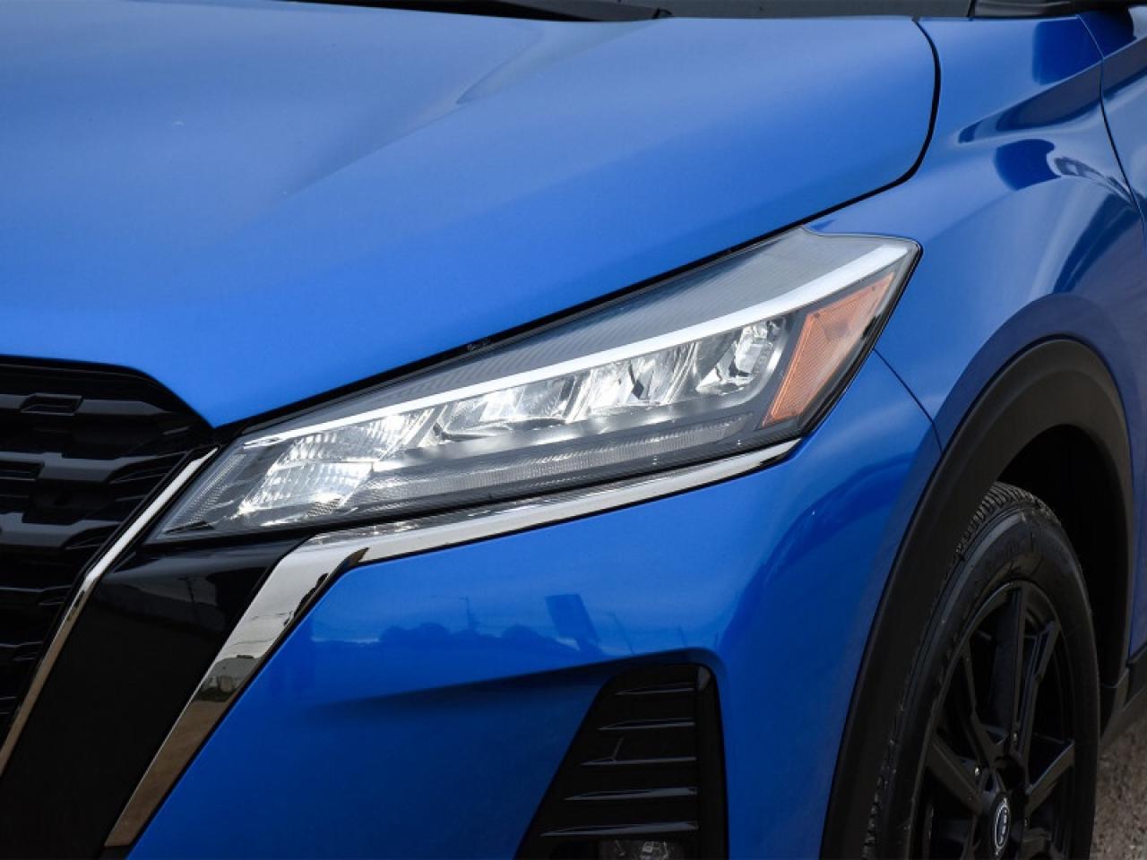 2023 Nissan Kicks SR Premium-2 Tone Leather   Cameara  Heated Seats! Photo