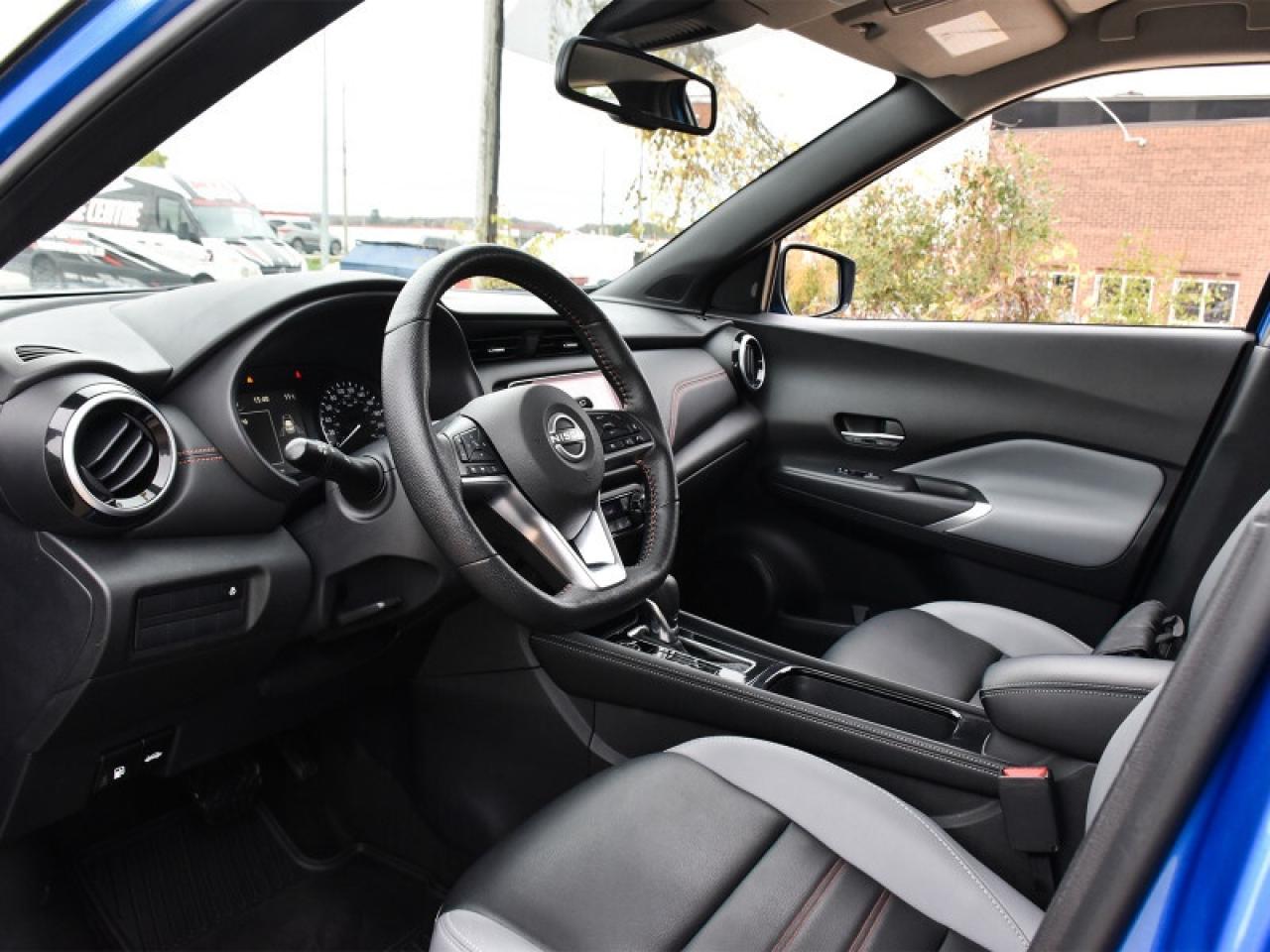 2023 Nissan Kicks SR Premium-2 Tone Leather   Cameara  Heated Seats! Photo