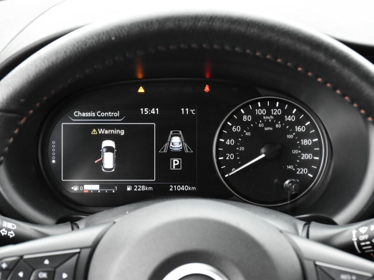 2023 Nissan Kicks SR Premium-2 Tone Leather   Cameara  Heated Seats! Photo