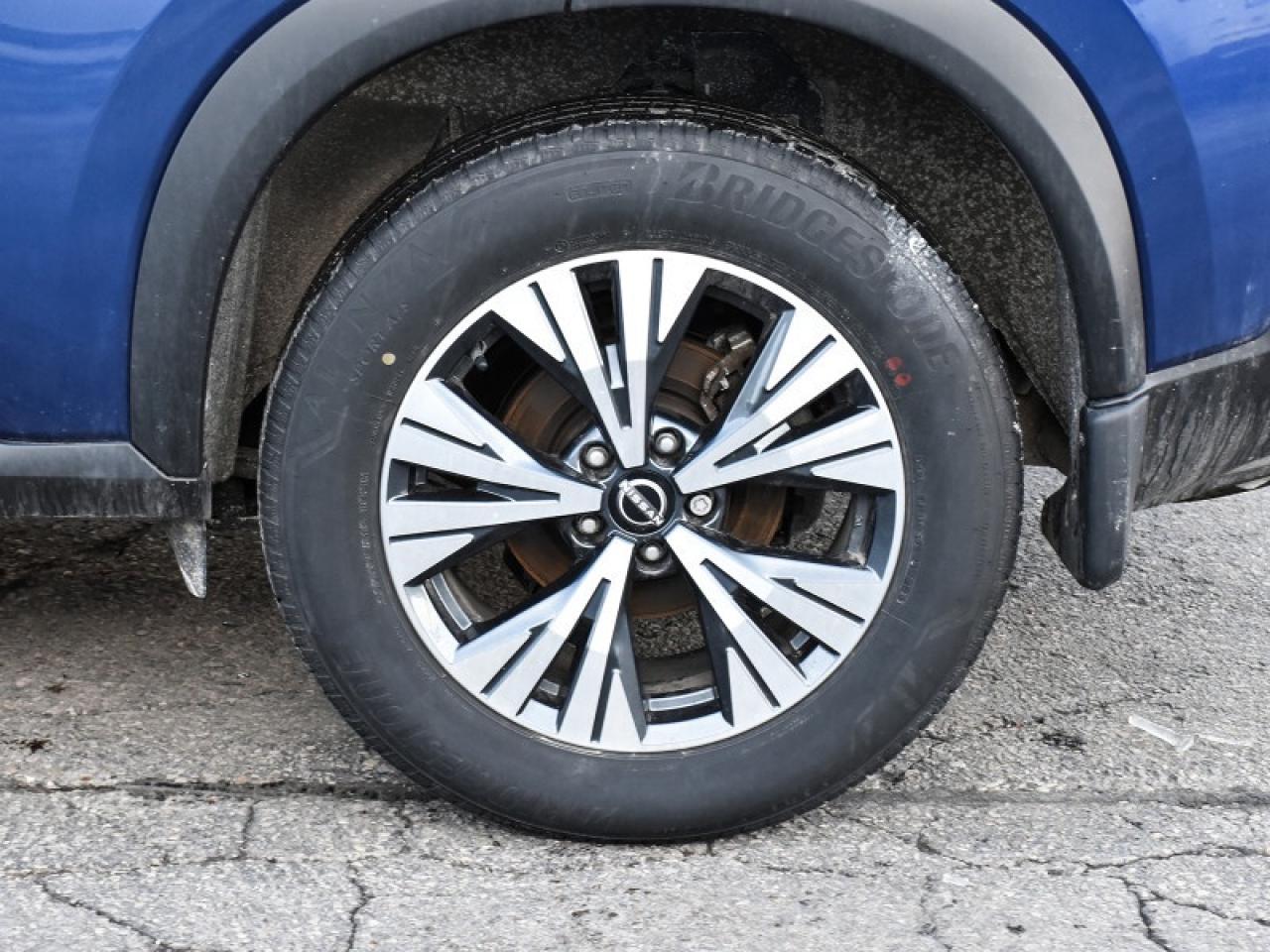 2023 Nissan Rogue SV Moonroof AWD-Camera  Sunroof  Alloys! Photo