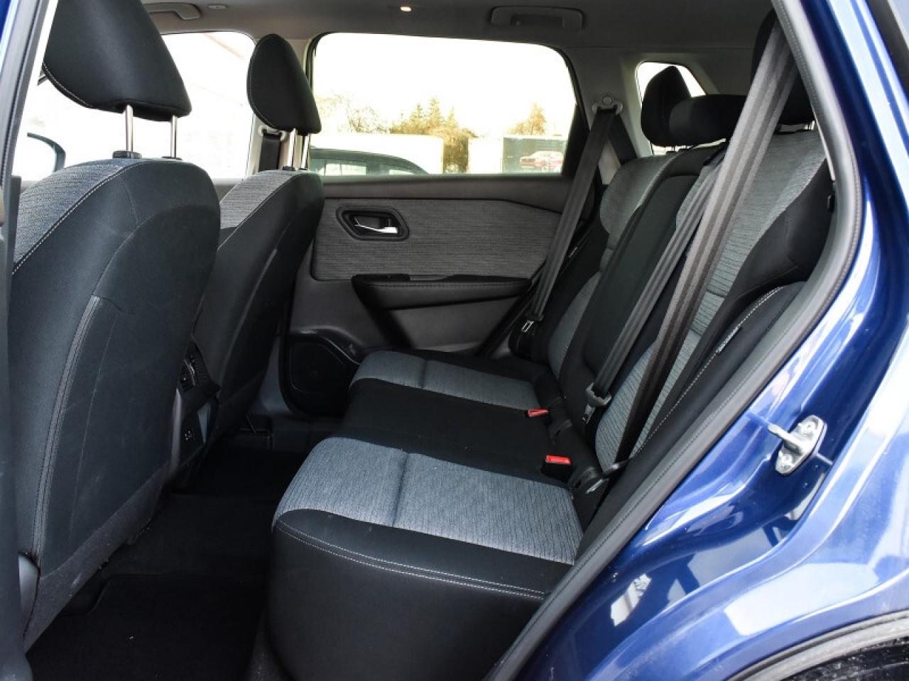 2023 Nissan Rogue SV Moonroof AWD-Camera  Sunroof  Alloys! Photo