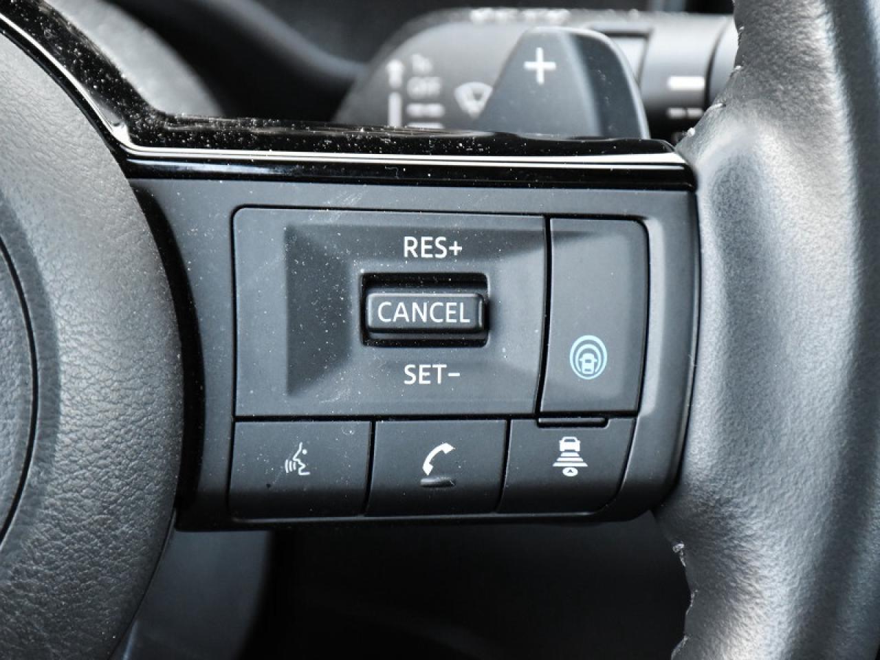 2023 Nissan Rogue SV Moonroof AWD-Camera  Sunroof  Alloys! Photo