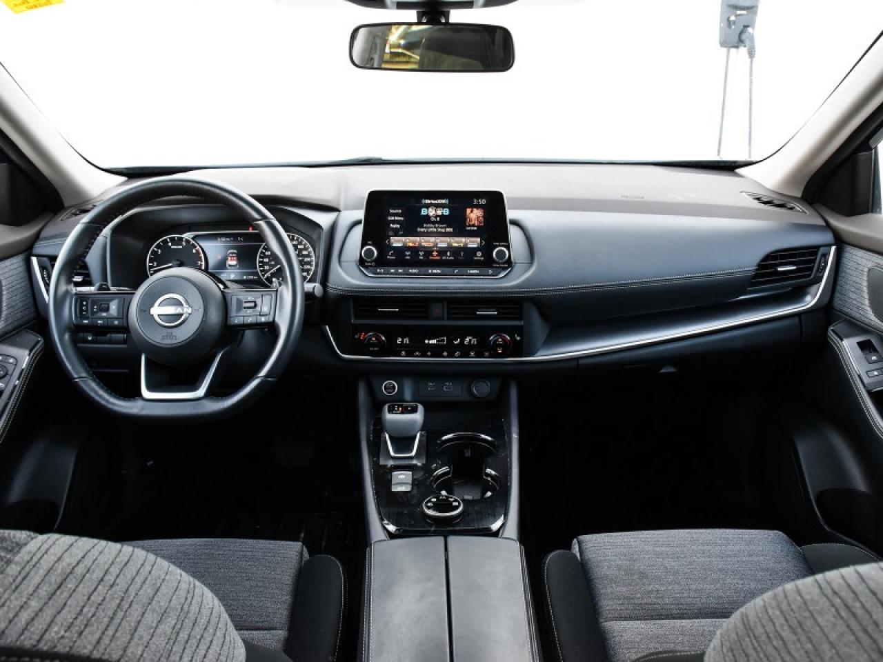 2023 Nissan Rogue SV Moonroof AWD-Camera  Sunroof  Alloys! Photo