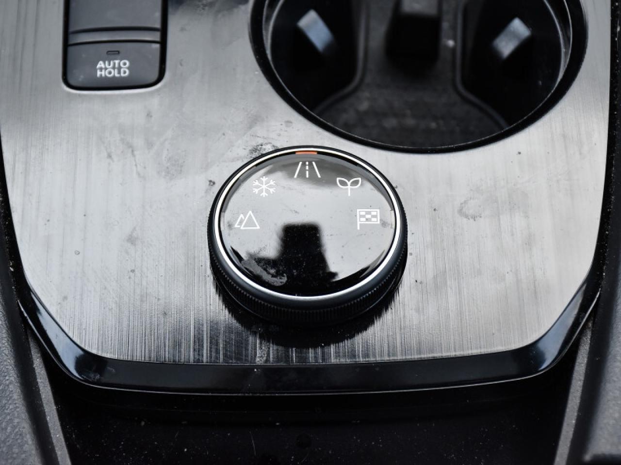 2023 Nissan Rogue SV Moonroof AWD-Camera  Sunroof  Alloys! Photo