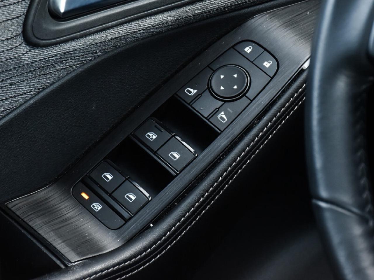 2023 Nissan Rogue SV Moonroof AWD-Camera  Sunroof  Alloys! Photo