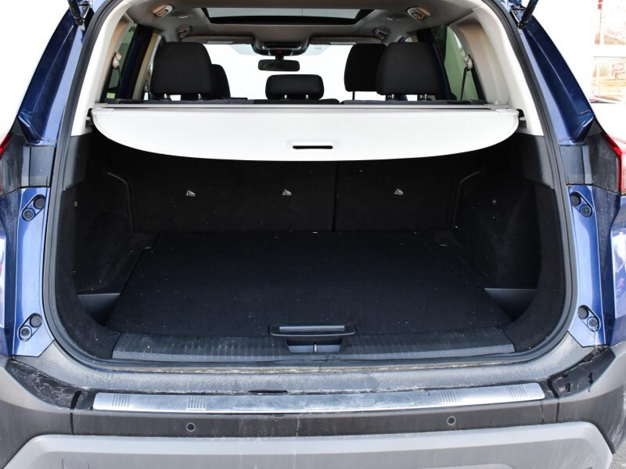 2023 Nissan Rogue SV Moonroof AWD-Camera  Sunroof  Alloys! Photo