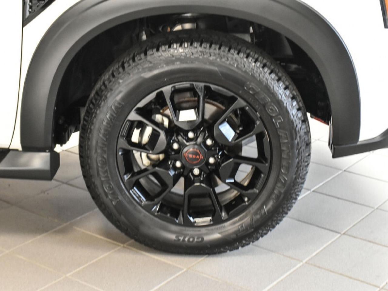 2025 Nissan Armada PRO-4X   Leather   Sunroof   Nav   Adaptive Cruise Photo3