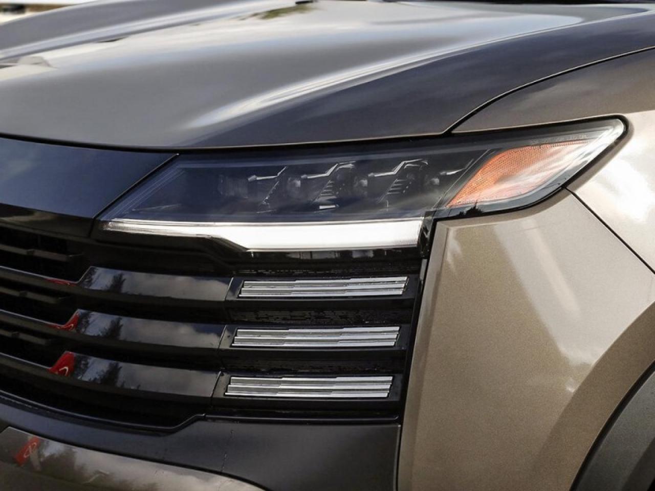 2025 Nissan Kicks S Heated Seats   Blind Spot Detection   Apple CarP Photo