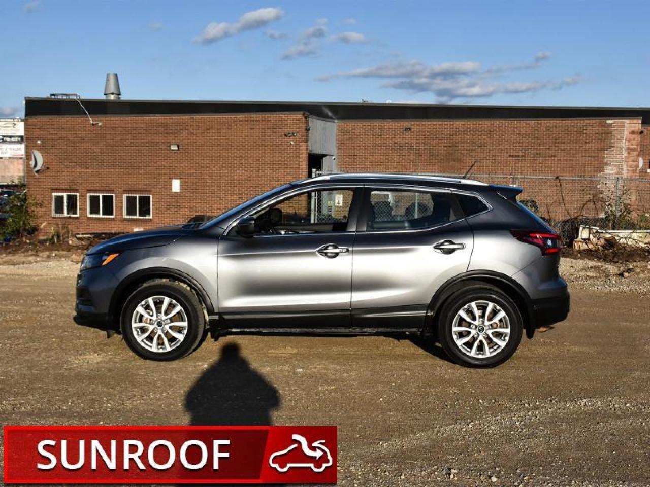 2023 Nissan Qashqai SV AWD-Roof  Camera  Heated Seats! Photo2