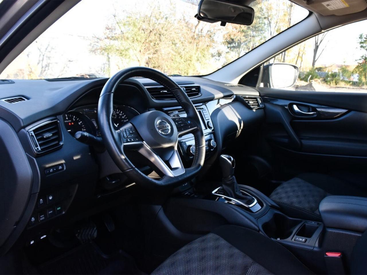 2023 Nissan Qashqai SV AWD-Roof  Camera  Heated Seats! Photo