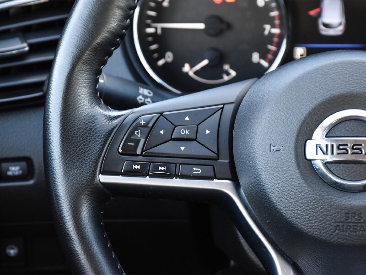 2023 Nissan Qashqai SV AWD-Roof  Camera  Heated Seats! Photo