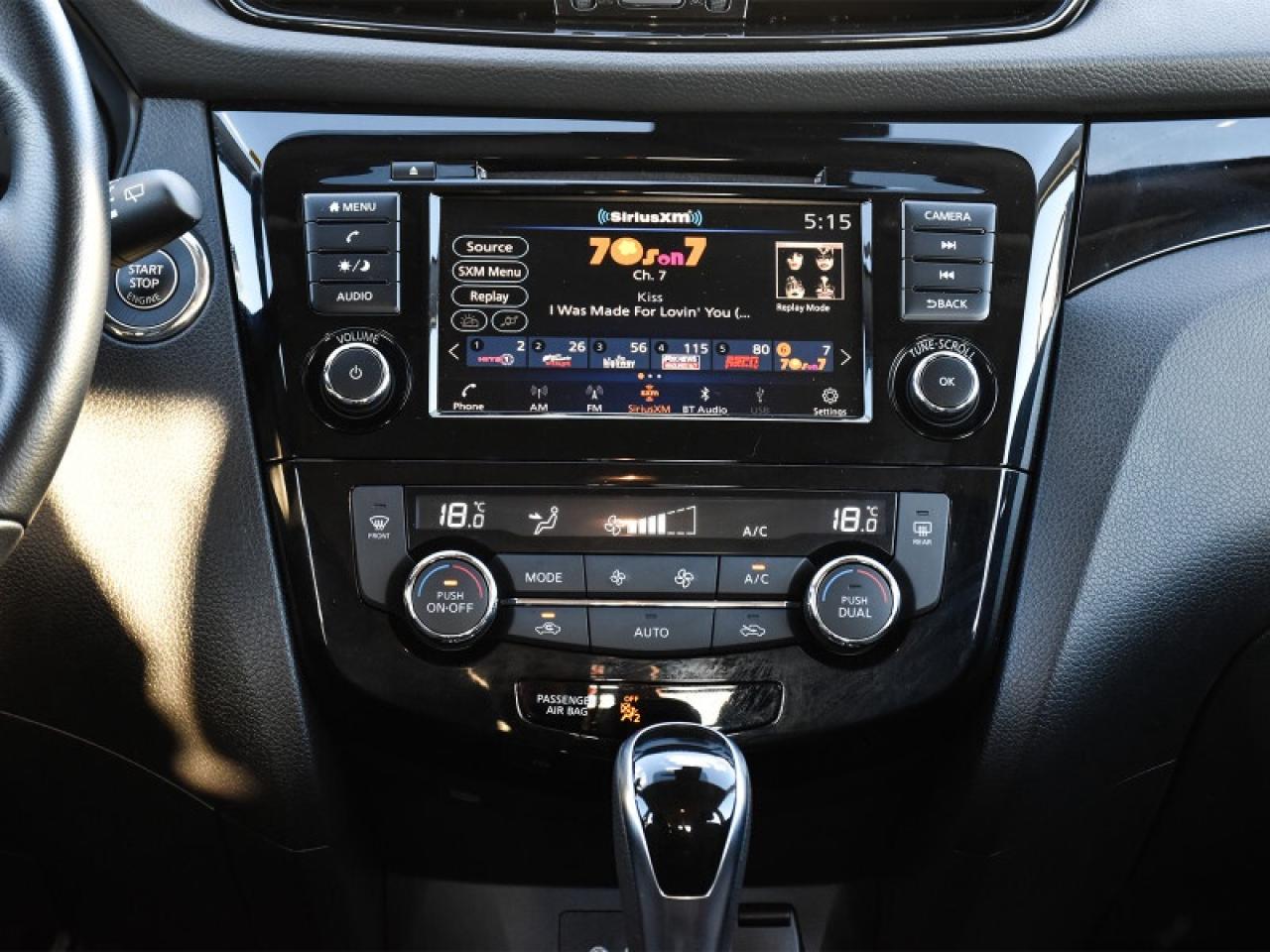 2023 Nissan Qashqai SV AWD-Roof  Camera  Heated Seats! Photo