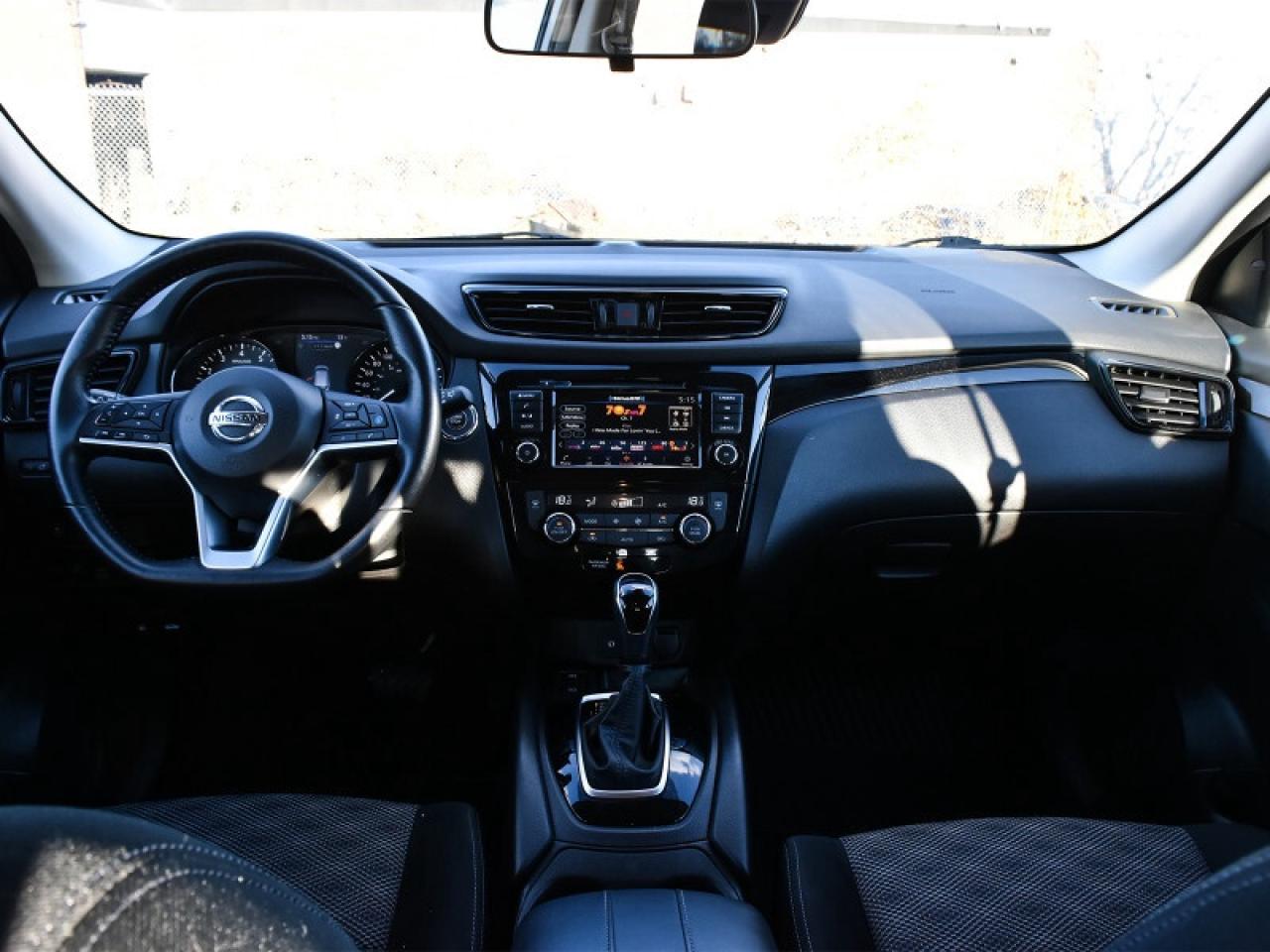 2023 Nissan Qashqai SV AWD-Roof  Camera  Heated Seats! Photo