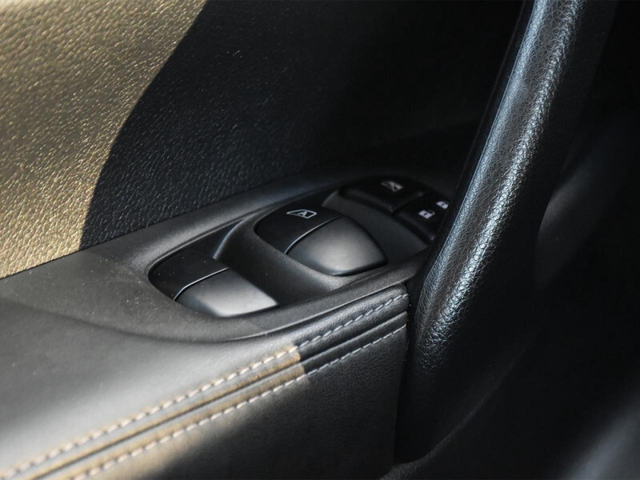 2023 Nissan Qashqai SV AWD-Roof  Camera  Heated Seats! Photo