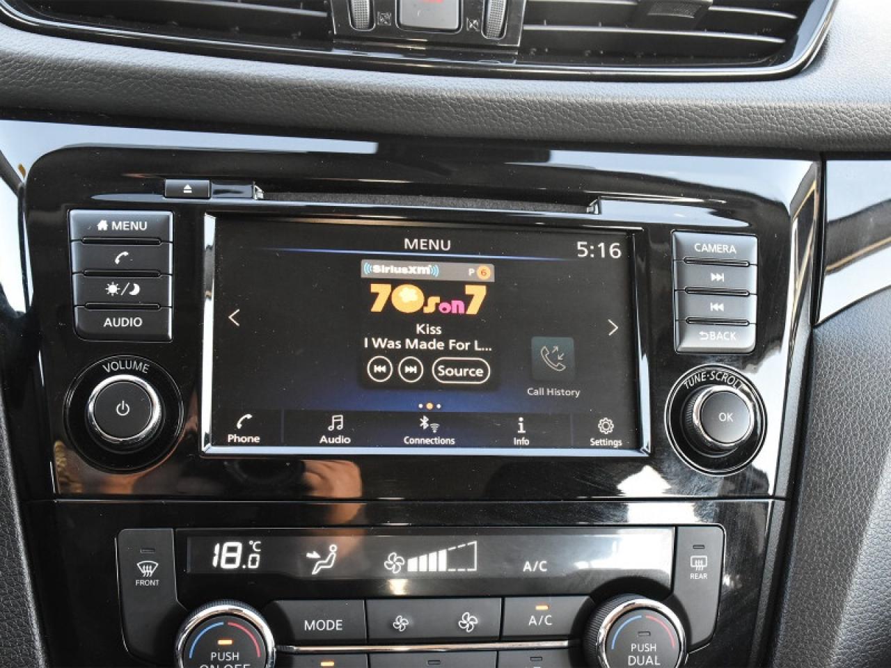 2023 Nissan Qashqai SV AWD-Roof  Camera  Heated Seats! Photo