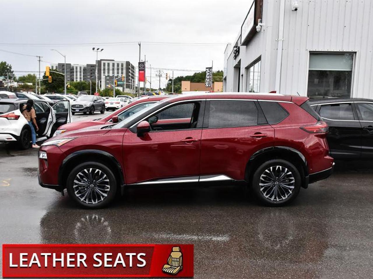 2024 Nissan Rogue Platinum AWD-Leather  Roof   Heads Up Display   36 Photo