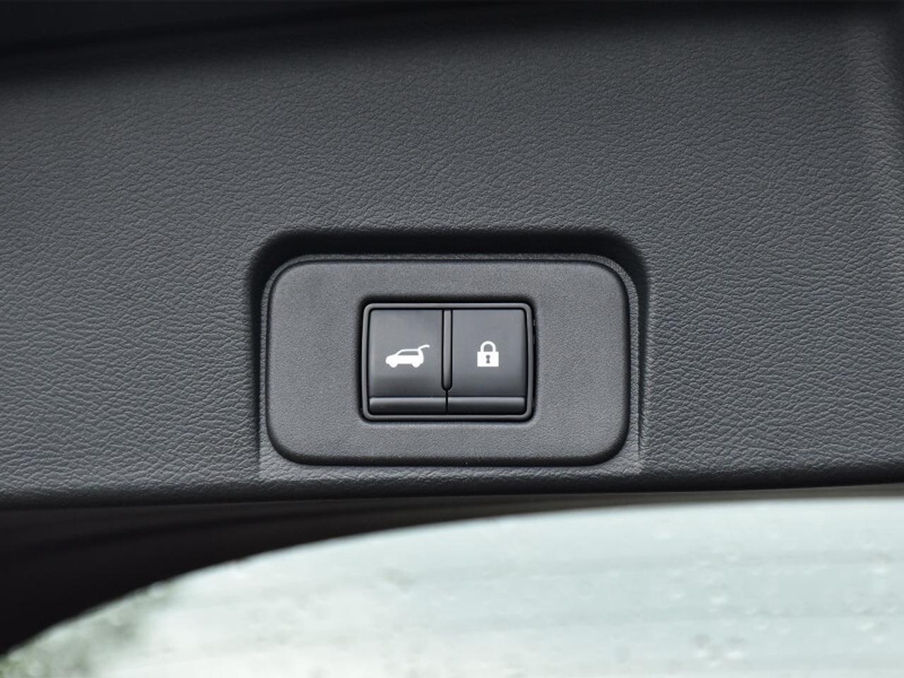 2024 Nissan Rogue Platinum AWD-Leather  Roof   Heads Up Display   36 Photo