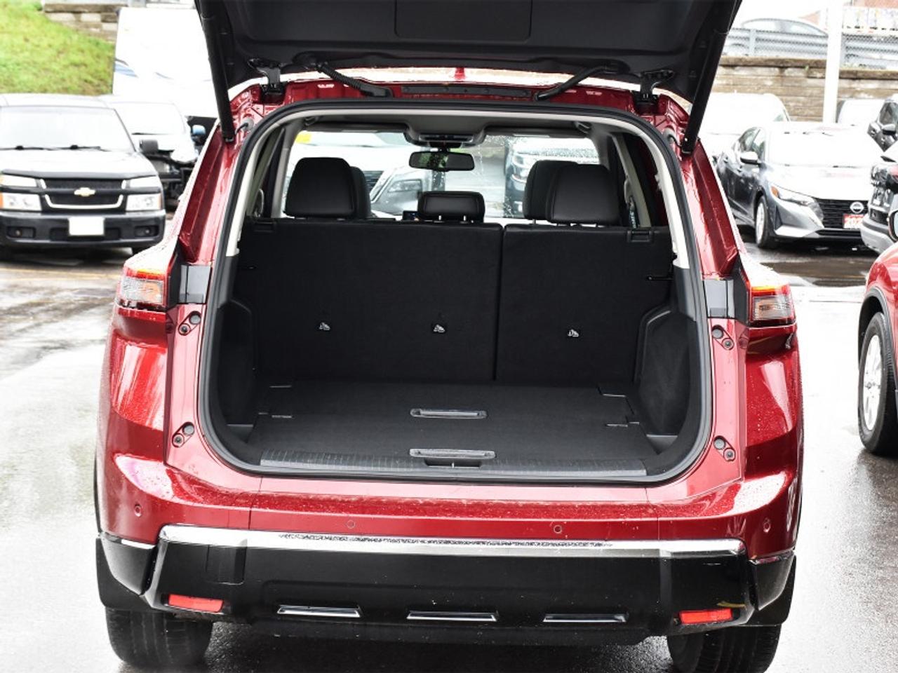 2024 Nissan Rogue Platinum AWD-Leather  Roof   Heads Up Display   36 Photo