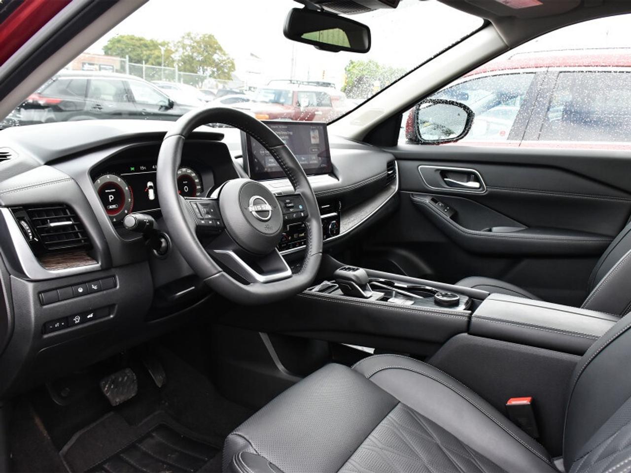 2024 Nissan Rogue Platinum AWD-Leather  Roof   Heads Up Display   36 Photo