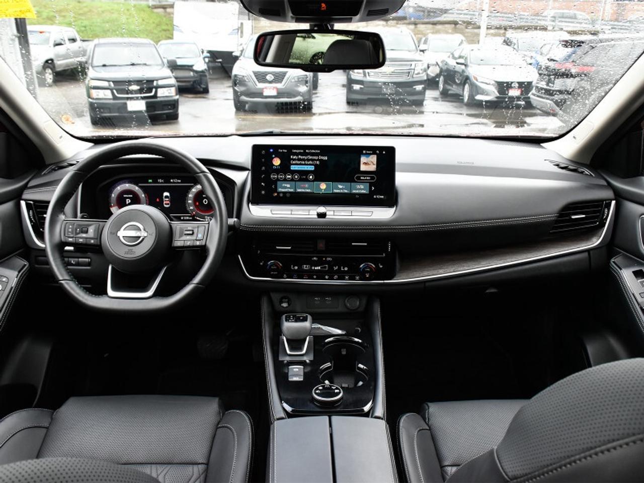 2024 Nissan Rogue Platinum AWD-Leather  Roof   Heads Up Display   36 Photo