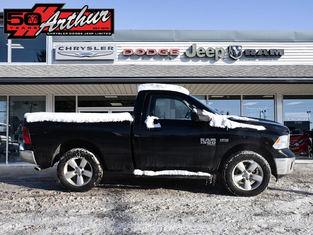 2022 RAM 1500 Classic REG CAB 4X4  HEMI  HEATED SEATS - ONLY 33,364 KM Photo2