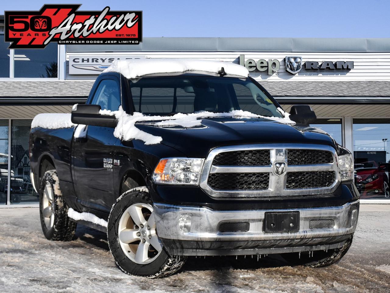 2022 RAM 1500 Classic REG CAB 4X4  HEMI  HEATED SEATS - ONLY 33,364 KM Photo0