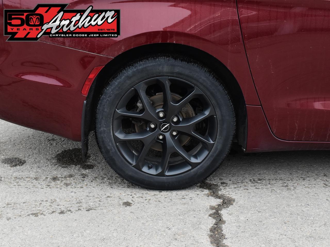 2023 Chrysler Pacifica LIMITED 'S' APPEARANCE Photo