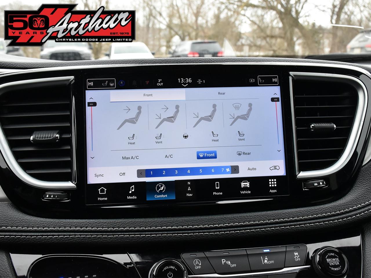 2023 Chrysler Pacifica LIMITED 'S' APPEARANCE Photo