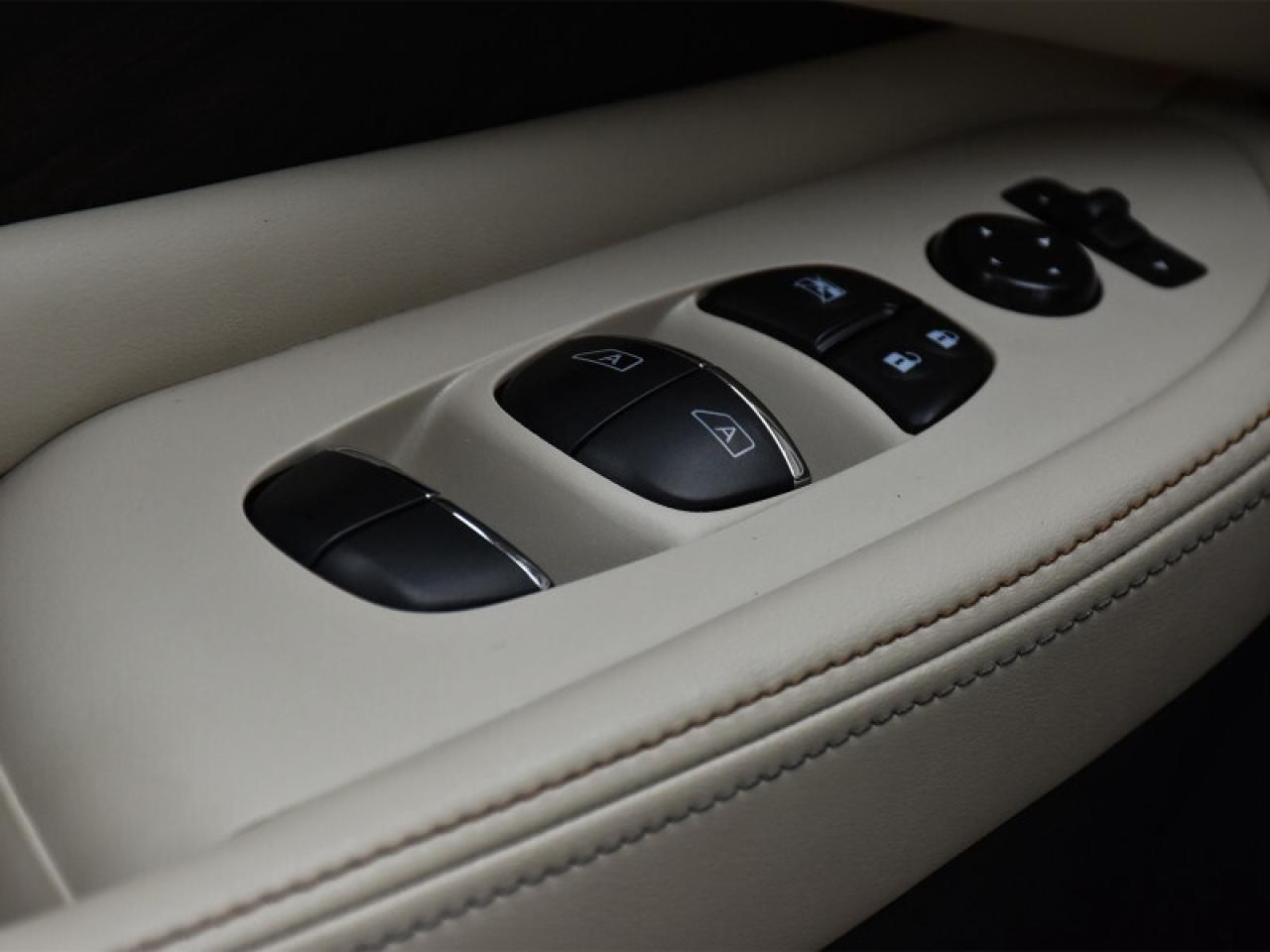 2023 Nissan Murano Platinum   Leather   Pano Roof   Nav   Heated & Co Photo