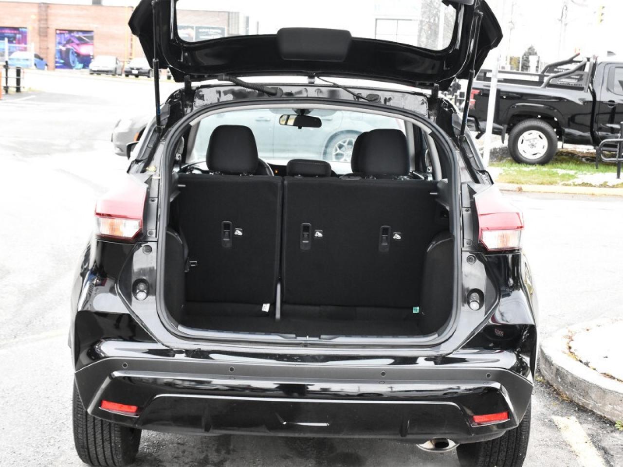 2024 Nissan Kicks SV   Heated Seats   Heated Steering   Remote Start Photo