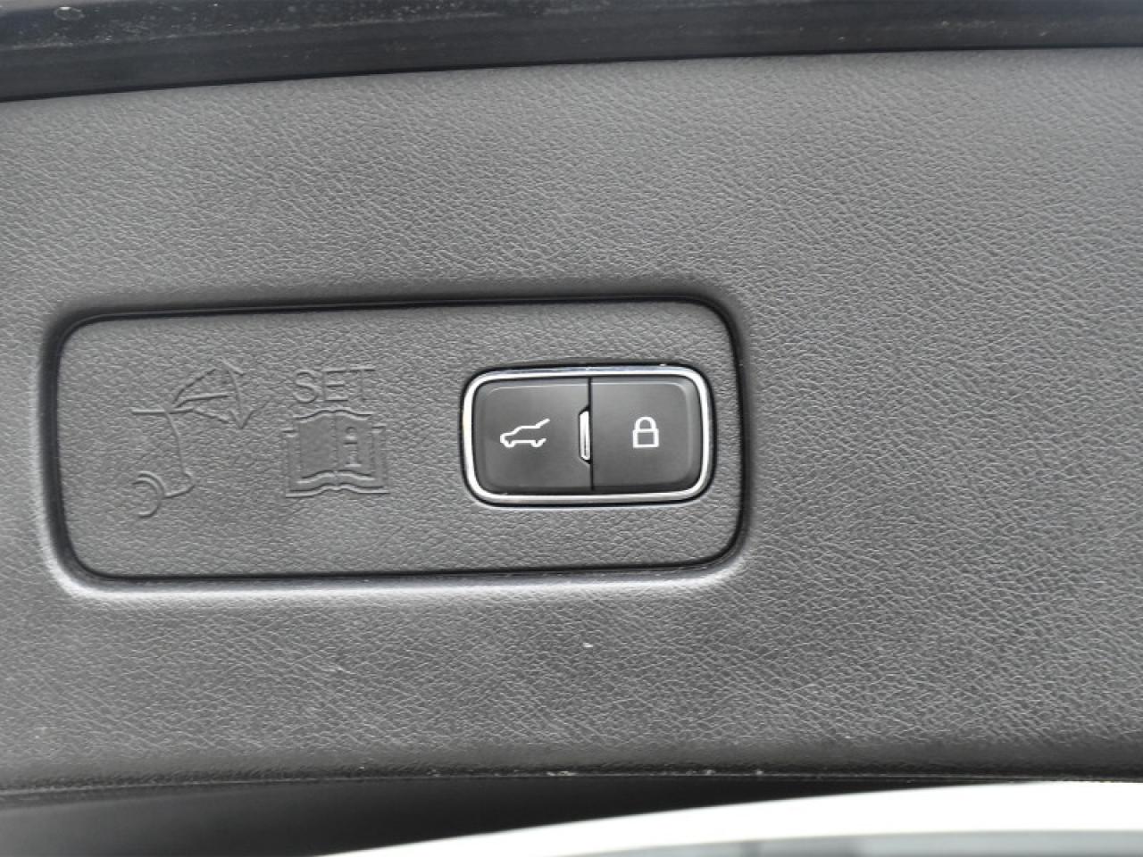 2020 Lincoln Aviator Reserve   Leather   Sunroof   Nav   Cooled & Heate Photo