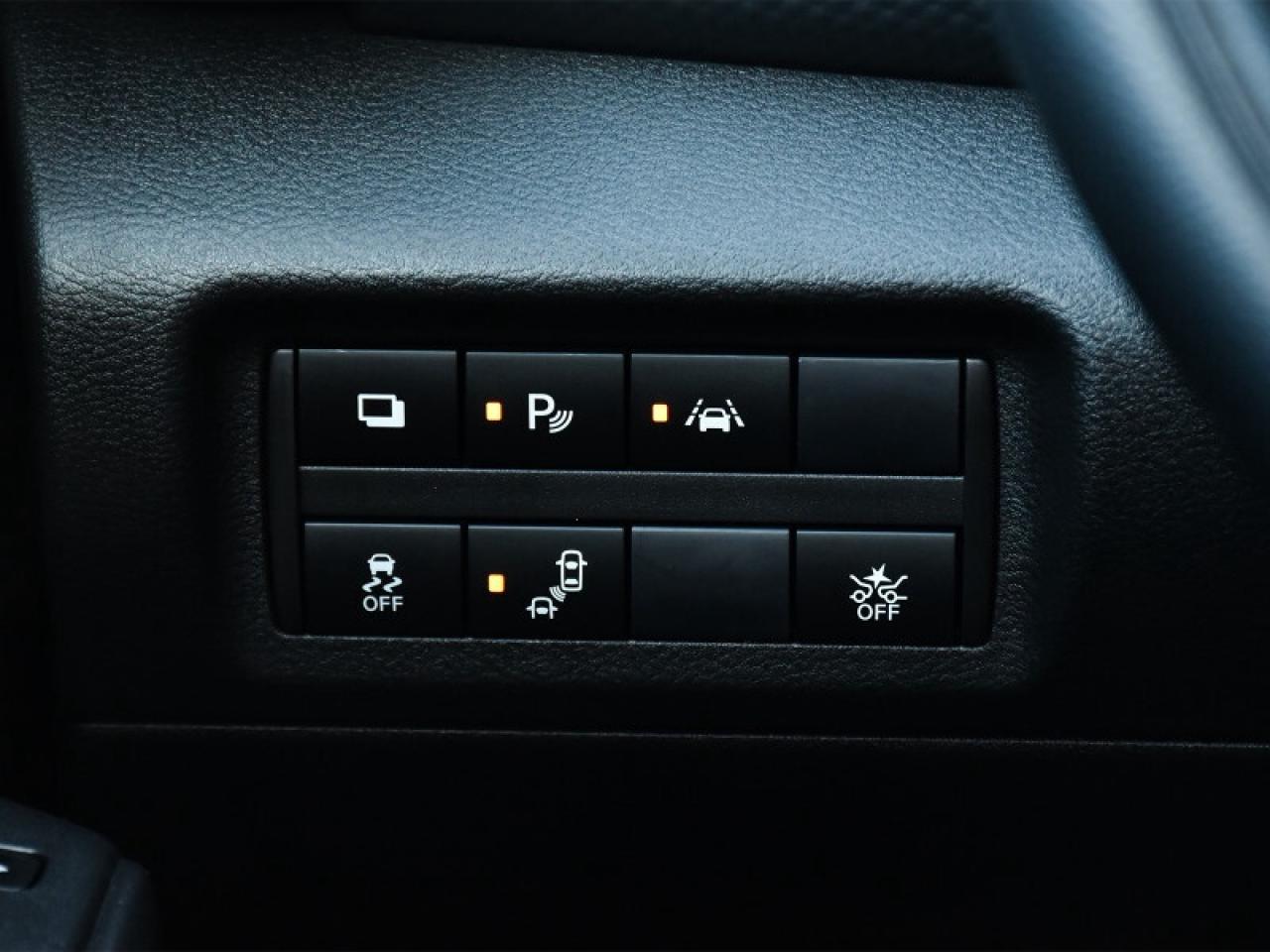 2024 Nissan Kicks S   CarPlay   Android Auto   BSM   Rear Camera Photo