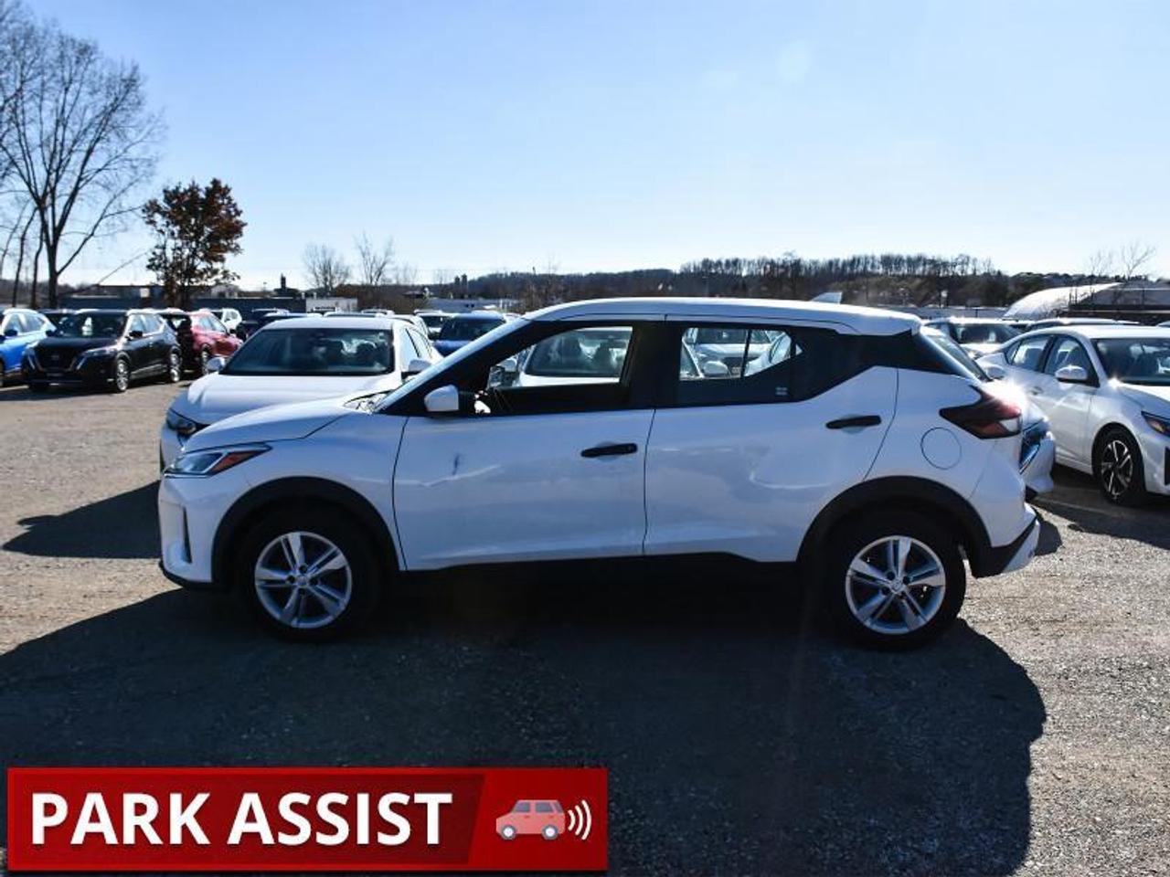 2024 Nissan Kicks S   CarPlay   Android Auto   BSM   Rear Camera Photo