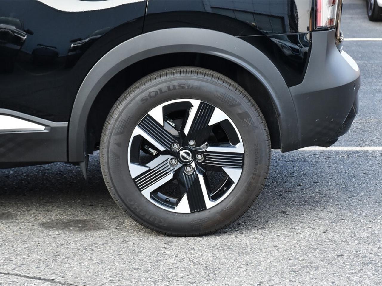 2025 Nissan Kicks SV AWD   Remote Start   Alloys  Wireless Charging Photo