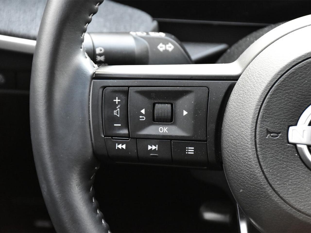 2025 Nissan Kicks SV AWD   Remote Start   Alloys  Wireless Charging Photo