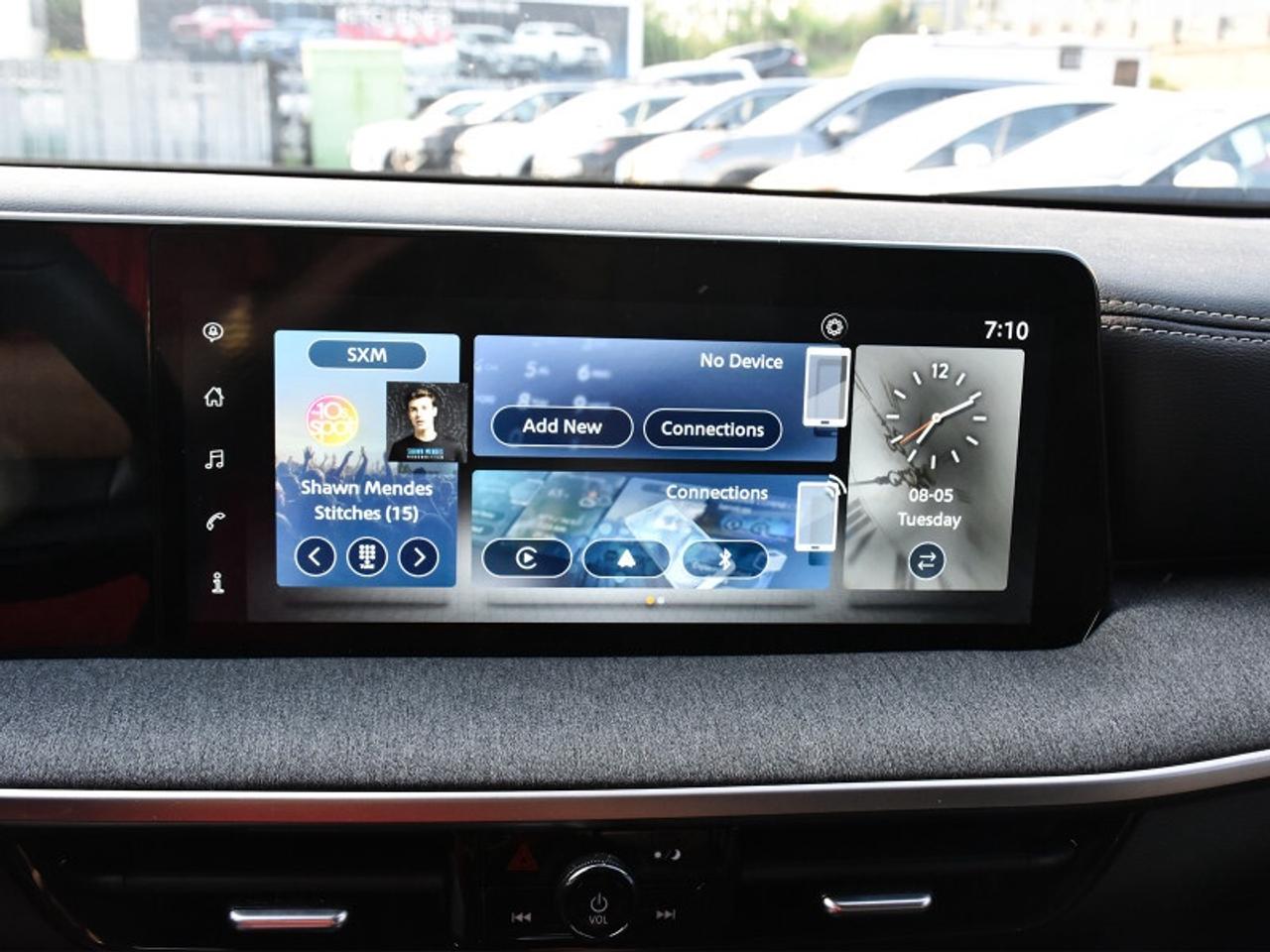 2025 Nissan Kicks SV AWD   Remote Start   Alloys  Wireless Charging Photo