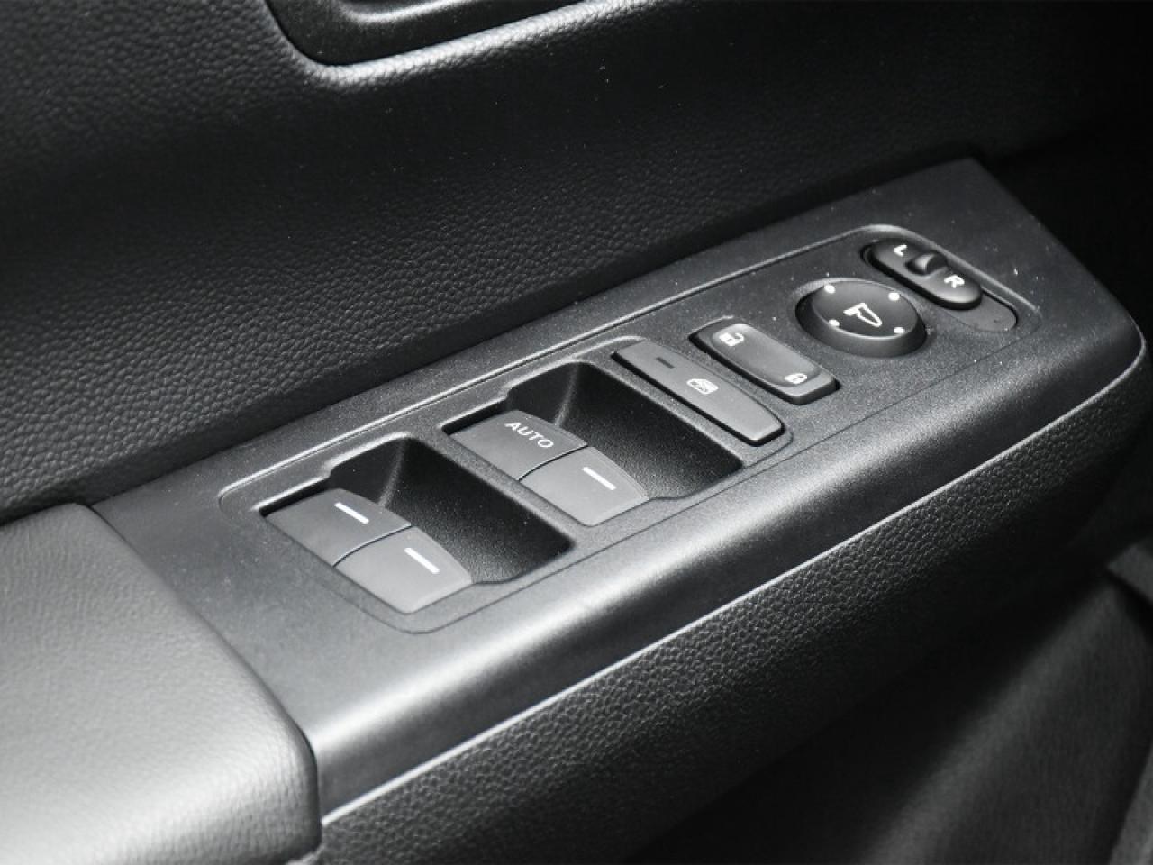 2024 Honda CR-V LX-B AWD  Adaptive Cruise   Carplay   Android Auto Photo