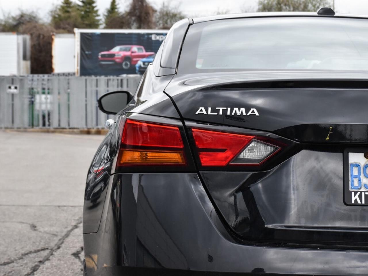 2021 Nissan Altima 2.5 Platinum AWD   Leather   Navi   Roof Photo