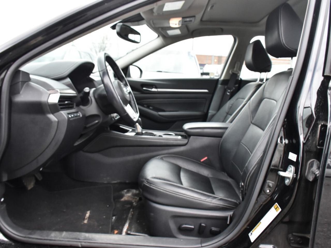 2021 Nissan Altima 2.5 Platinum AWD   Leather   Navi   Roof Photo