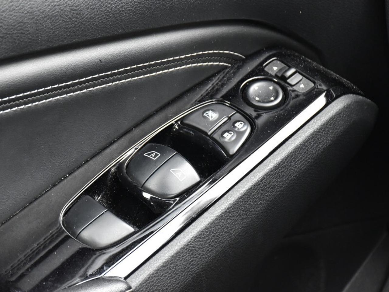 2021 Nissan Altima 2.5 Platinum AWD   Leather   Navi   Roof Photo