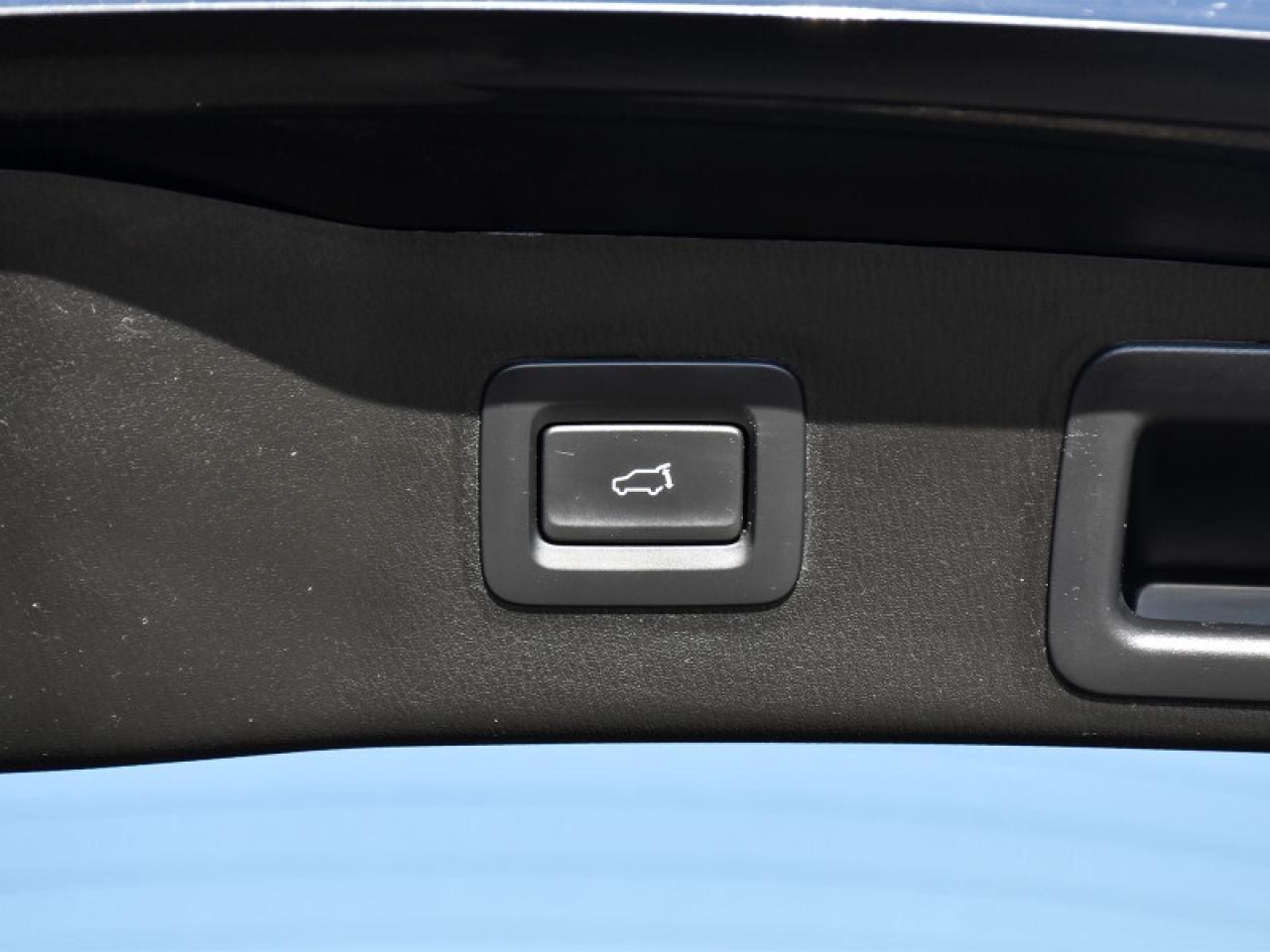 2022 Mazda CX-5 GS AWD   Split Leather  Sunroof   Power Tailgate Photo