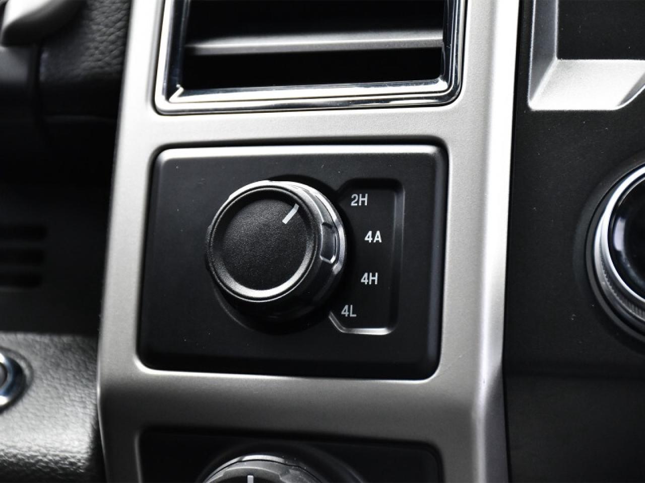 2020 Ford F-150 Lariat Photo