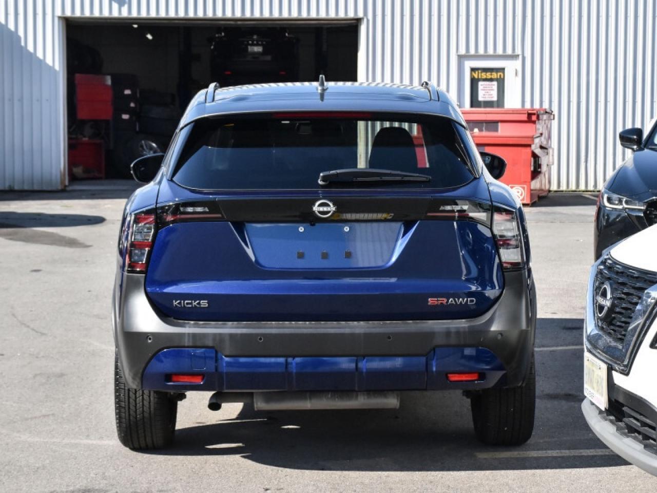 2025 Nissan Kicks SR Premium AWD  Leather   Roof   Bose   CarPlay Photo