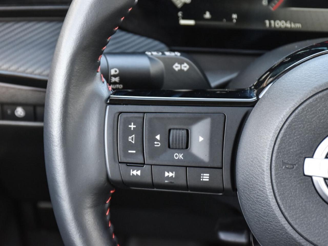 2025 Nissan Kicks SR Premium AWD  Leather   Roof   Bose   CarPlay Photo