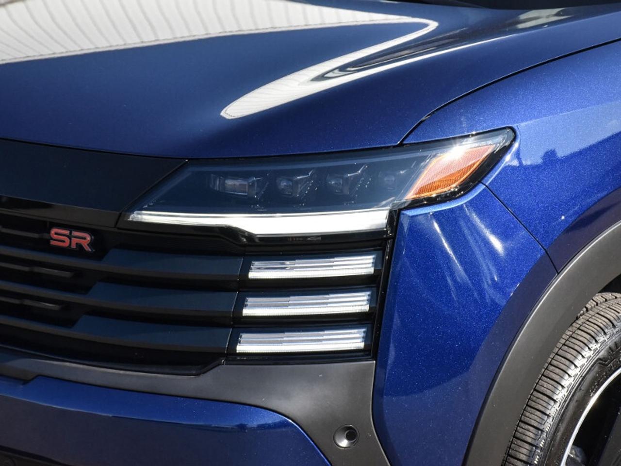 2025 Nissan Kicks SR Premium AWD  Leather   Roof   Bose   CarPlay Photo