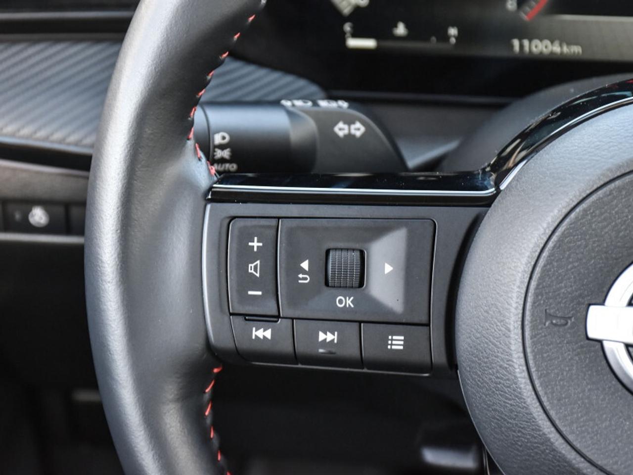 2025 Nissan Kicks SR Premium AWD  Leather   Roof   Bose   CarPlay Photo