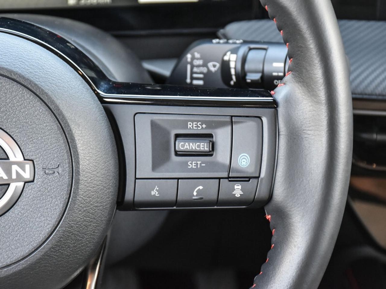 2025 Nissan Kicks SR Premium AWD  Leather   Roof   Bose   CarPlay Photo