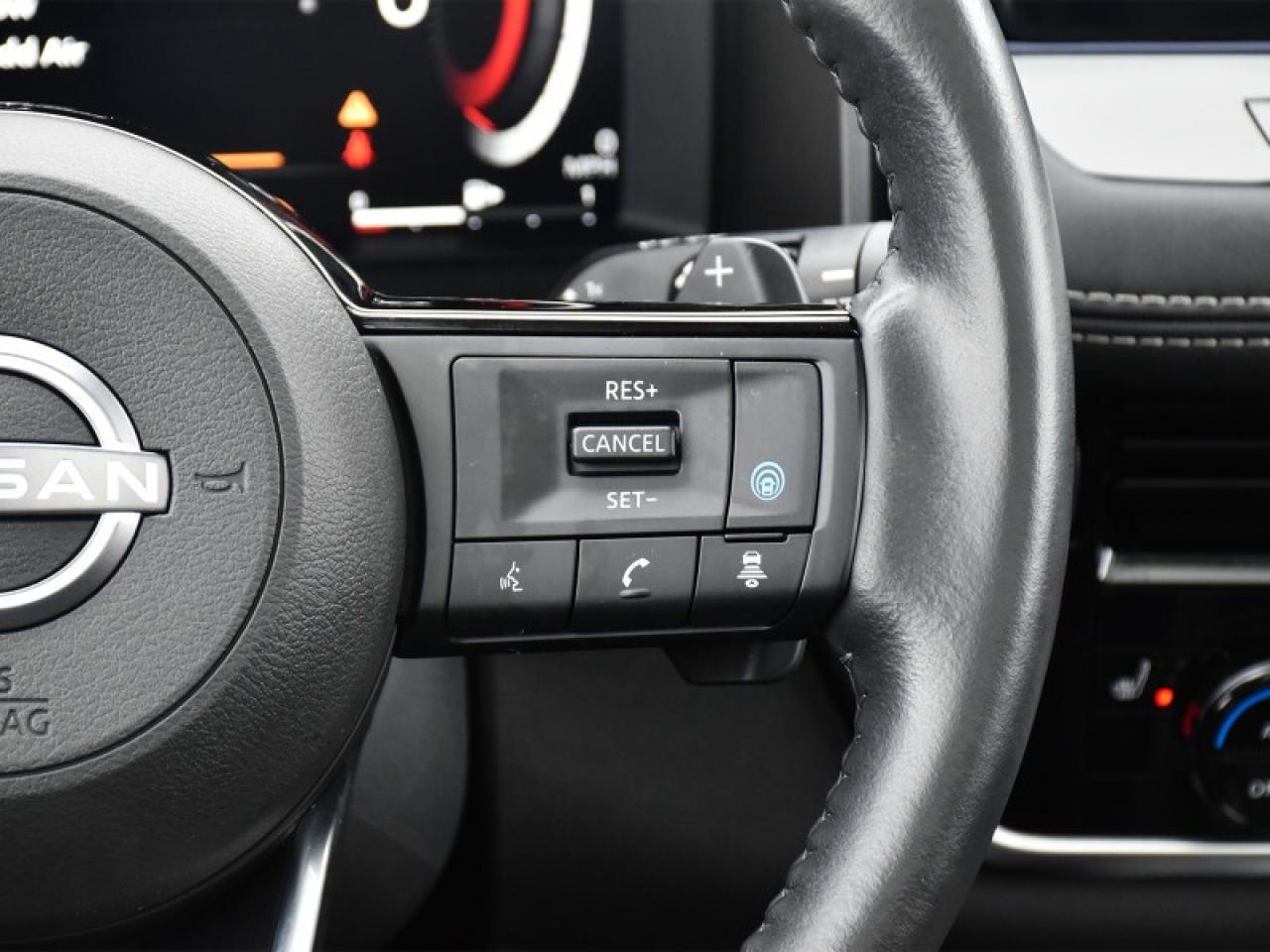 2024 Nissan Rogue Platinum AWD-Leather  Roof  Heads Up Display  Full Photo